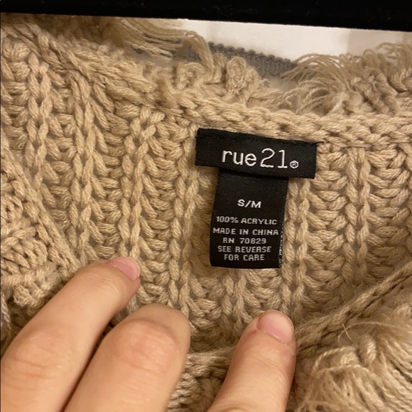 Sweater - Picture 2 of 3